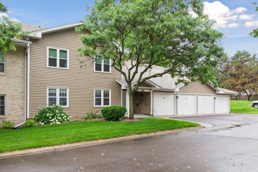 1799 1/2 County Road E E, 30, White Bear Lake, MN 55110