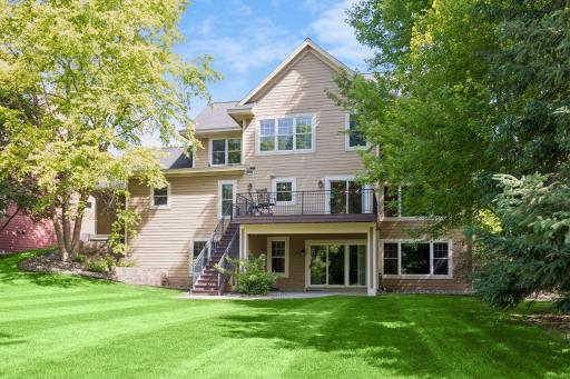 2404 Fieldstone Curve, Woodbury, MN 55129