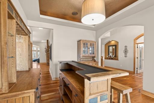 9951 Vagabond Court N, Maple Grove, MN 55311