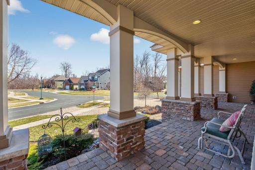 9951 Vagabond Court N, Maple Grove, MN 55311
