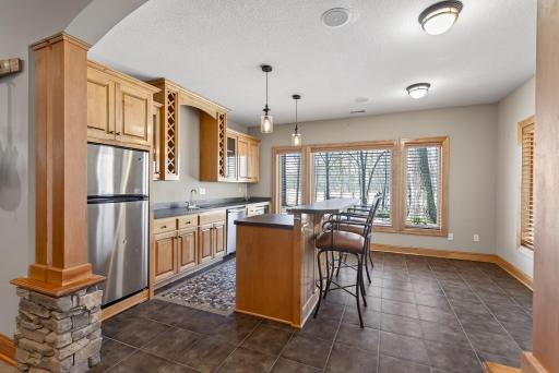 9951 Vagabond Court N, Maple Grove, MN 55311