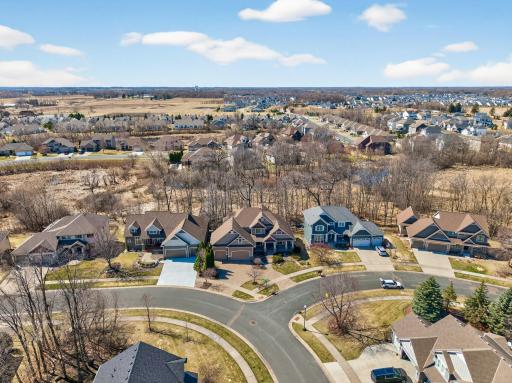9951 Vagabond Court N, Maple Grove, MN 55311