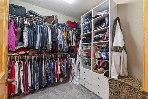 9951 Vagabond Court N, Maple Grove, MN 55311