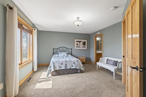 9951 Vagabond Court N, Maple Grove, MN 55311