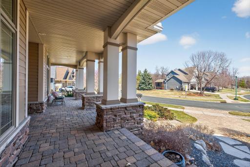 9951 Vagabond Court N, Maple Grove, MN 55311