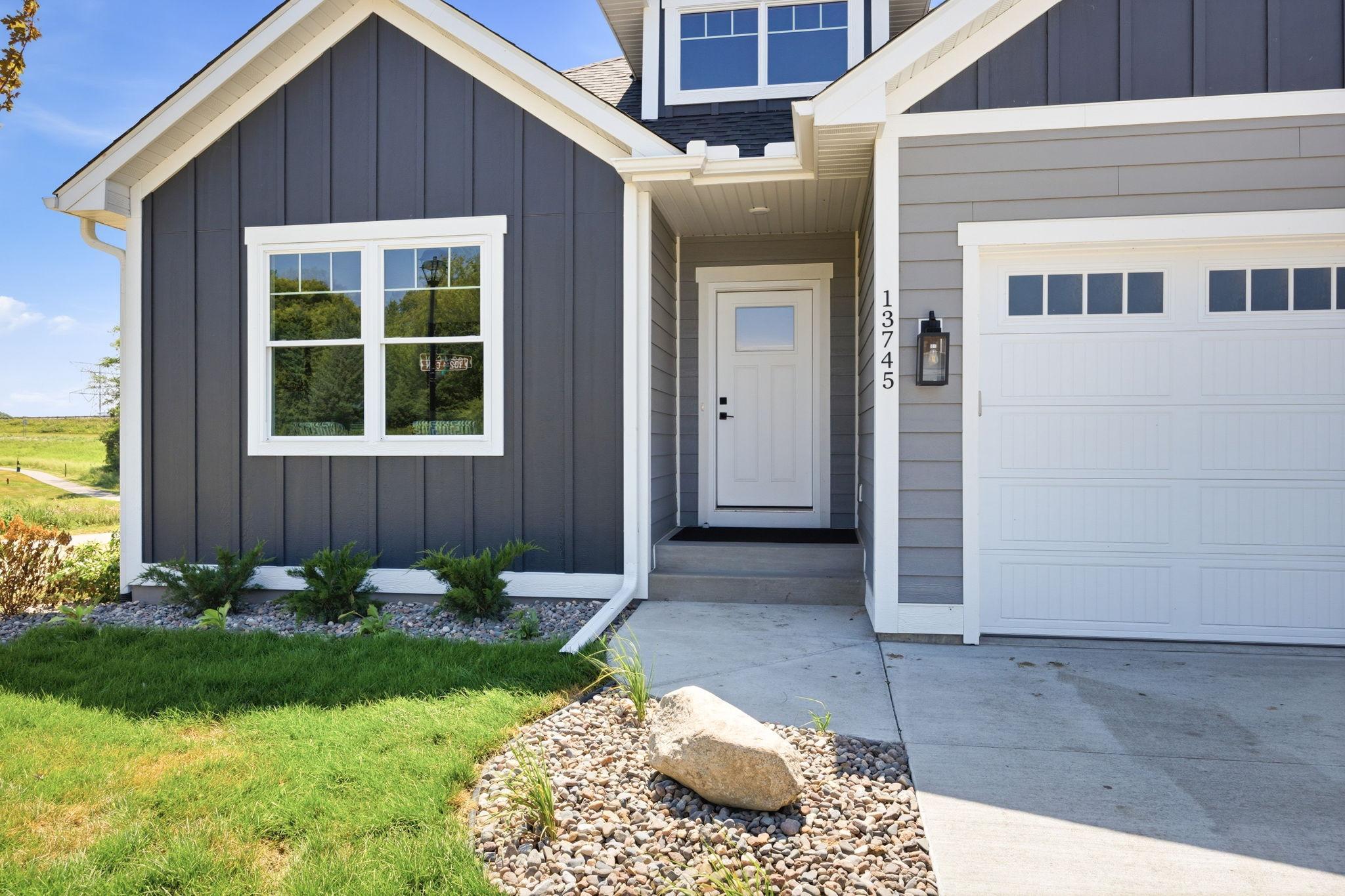 28-web-or-mls-202.jpg