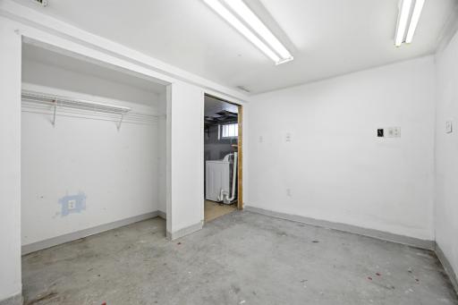 1614 5th Street N, Fargo, ND 58102