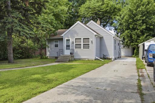 1614 5th Street N, Fargo, ND 58102
