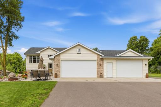 5885 Dalton Avenue SE, Delano, MN 55328