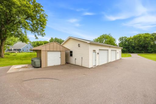 5885 Dalton Avenue SE, Delano, MN 55328