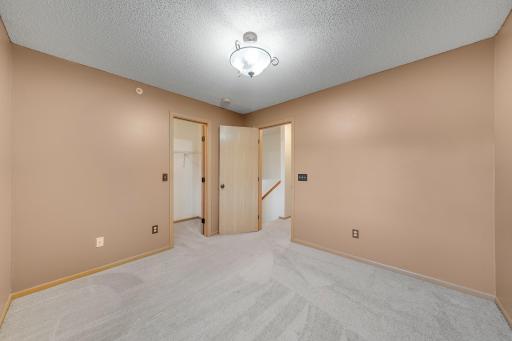9084 Terra Verde Trail, Eden Prairie, MN 55347