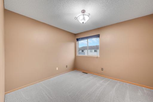 9084 Terra Verde Trail, Eden Prairie, MN 55347