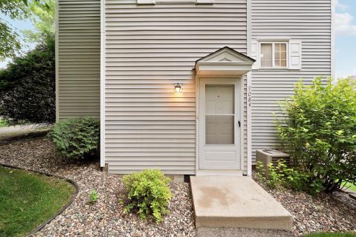 9084 Terra Verde Trail, Eden Prairie, MN 55347