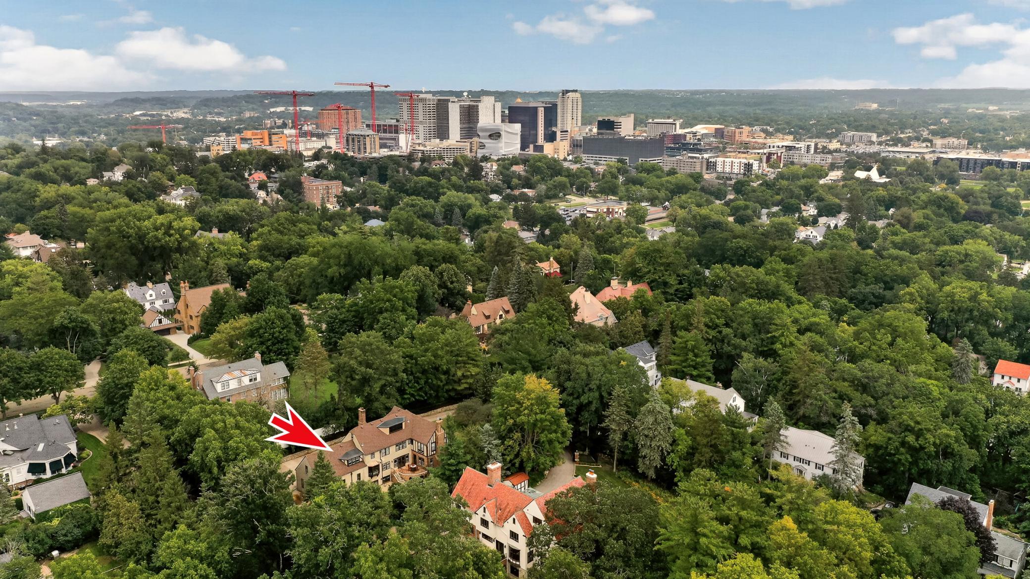 Excellent location near Mayo Clinic