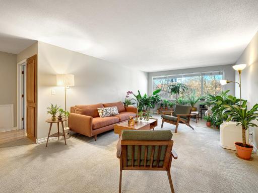 2700 W 44th Street, 315, Minneapolis, MN 55410
