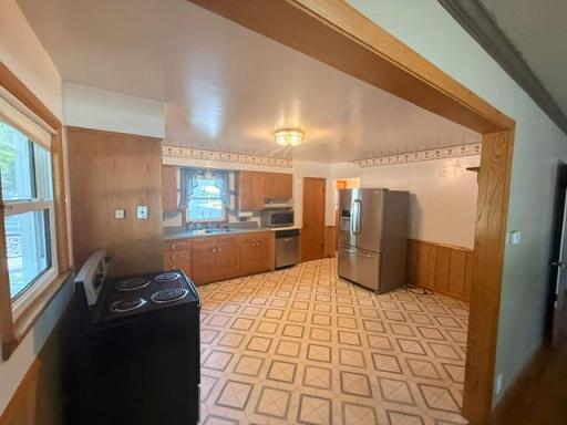 614 8th Avenue SW, Little Falls, MN 56345