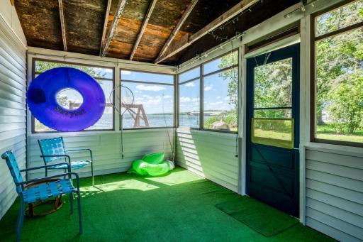 460 Lake Avenue, Tenstrike, MN 56683