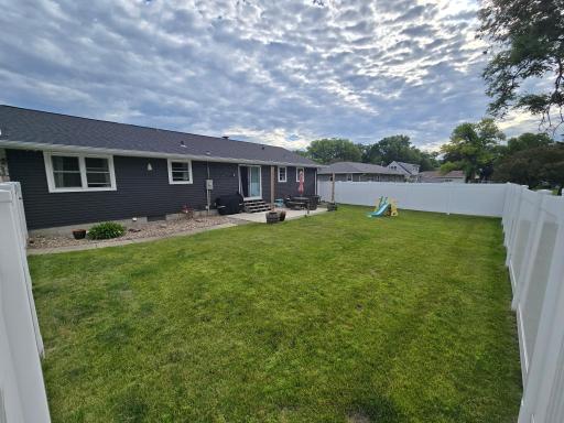 1207 W Park Avenue, Olivia, MN 56277