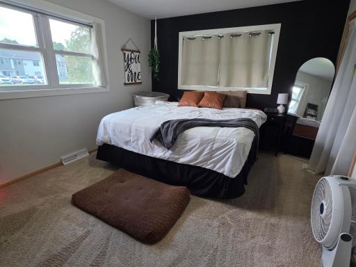 1207 W Park Avenue, Olivia, MN 56277