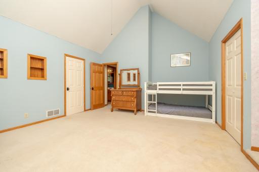 5511 Hugo Road, Saint Paul, MN 55110