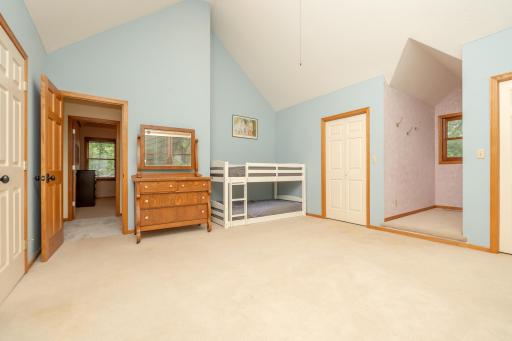 5511 Hugo Road, Saint Paul, MN 55110