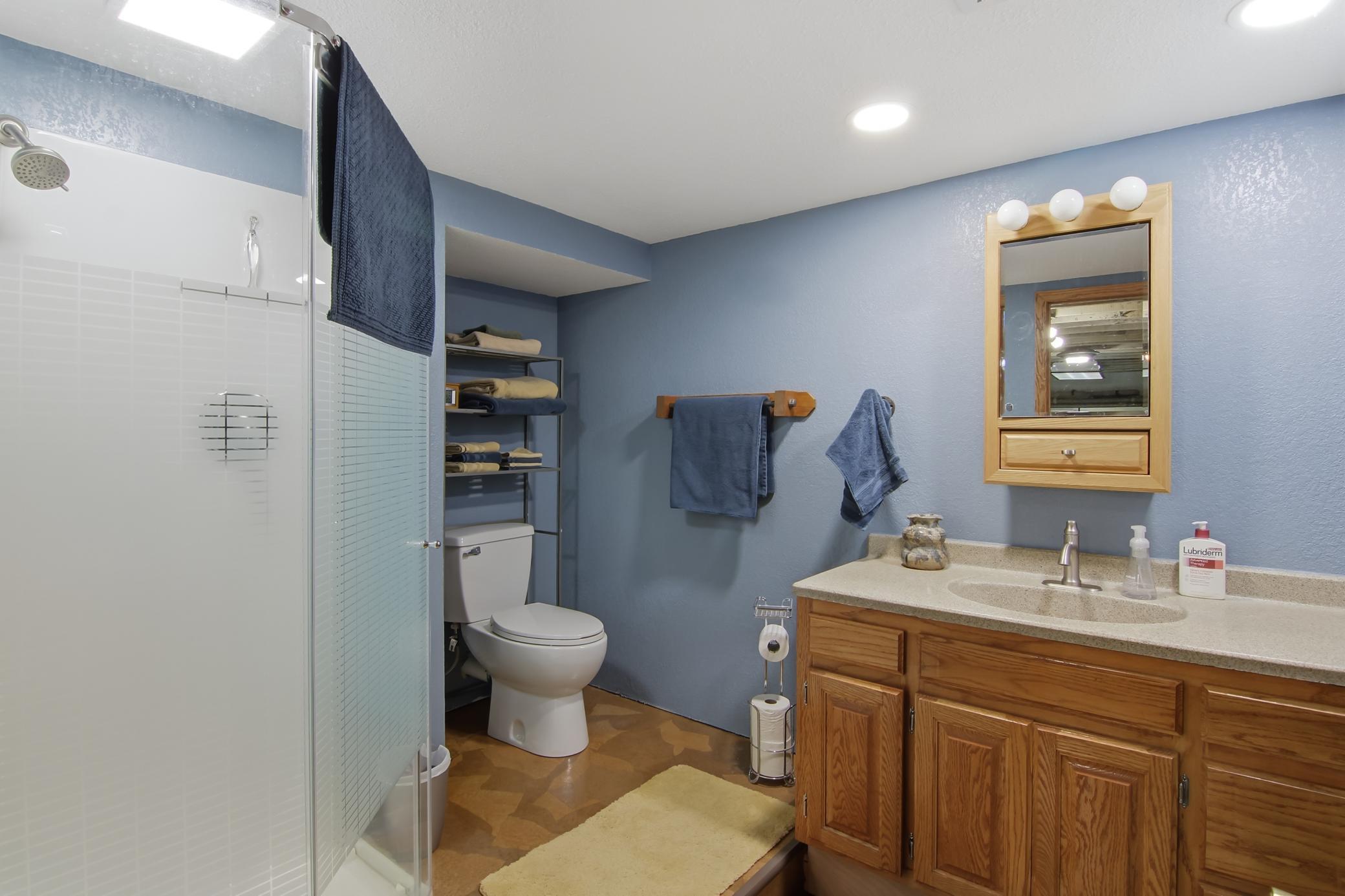 12B-Bathroom-1-jpg.jpg