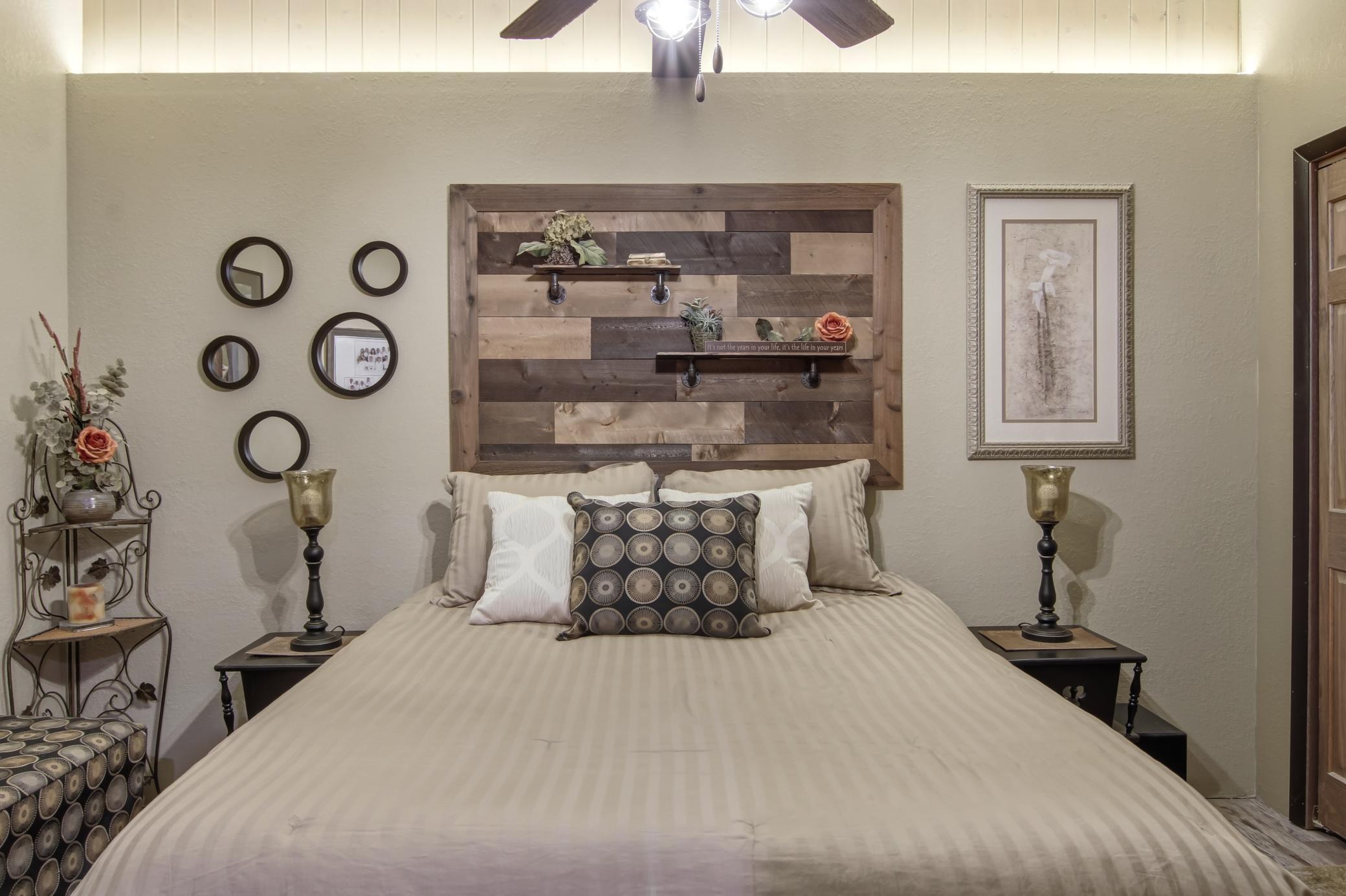 10-MainLevelBedroom-1-1-jpg.jpg