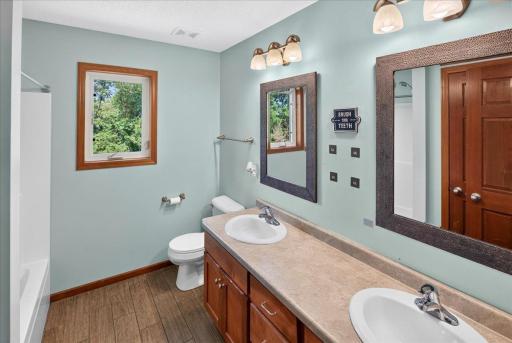 Shared Upper Full Bath
