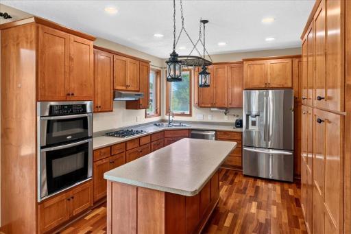 Plenty of Space To Cook And Do Homework While Chatting With Loved Ones