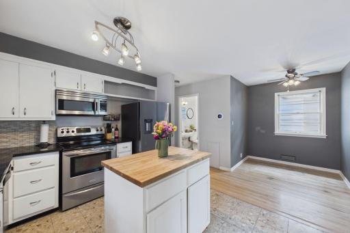 1315 Buchanan Street NE, Minneapolis, MN 55413