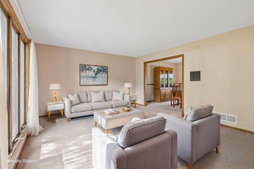 7885 Kingsview Lane N, Maple Grove, MN 55311