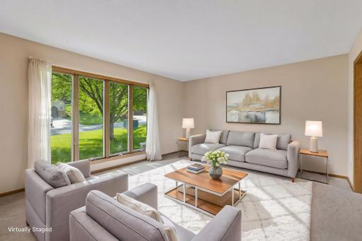 7885 Kingsview Lane N, Maple Grove, MN 55311