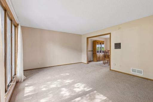 7885 Kingsview Lane N, Maple Grove, MN 55311