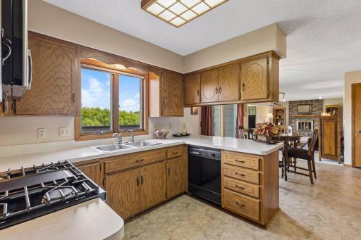 7885 Kingsview Lane N, Maple Grove, MN 55311