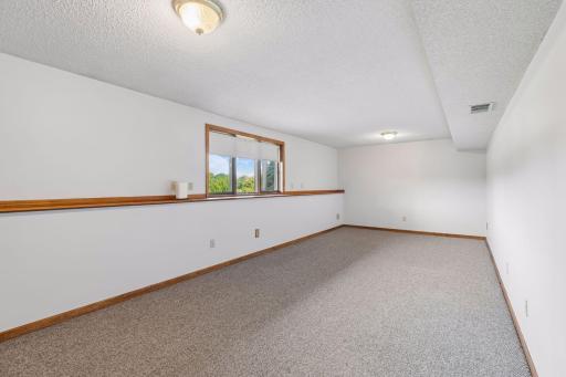 7885 Kingsview Lane N, Maple Grove, MN 55311