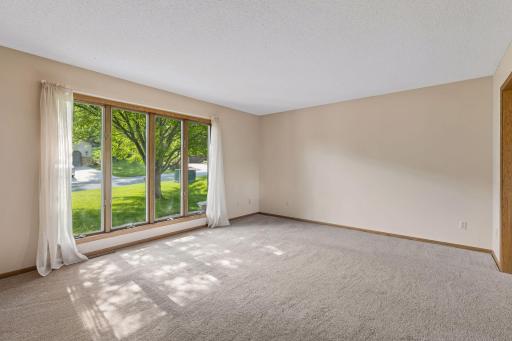 7885 Kingsview Lane N, Maple Grove, MN 55311