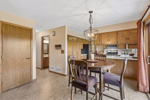 7885 Kingsview Lane N, Maple Grove, MN 55311