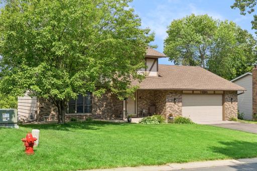 7885 Kingsview Lane N, Maple Grove, MN 55311