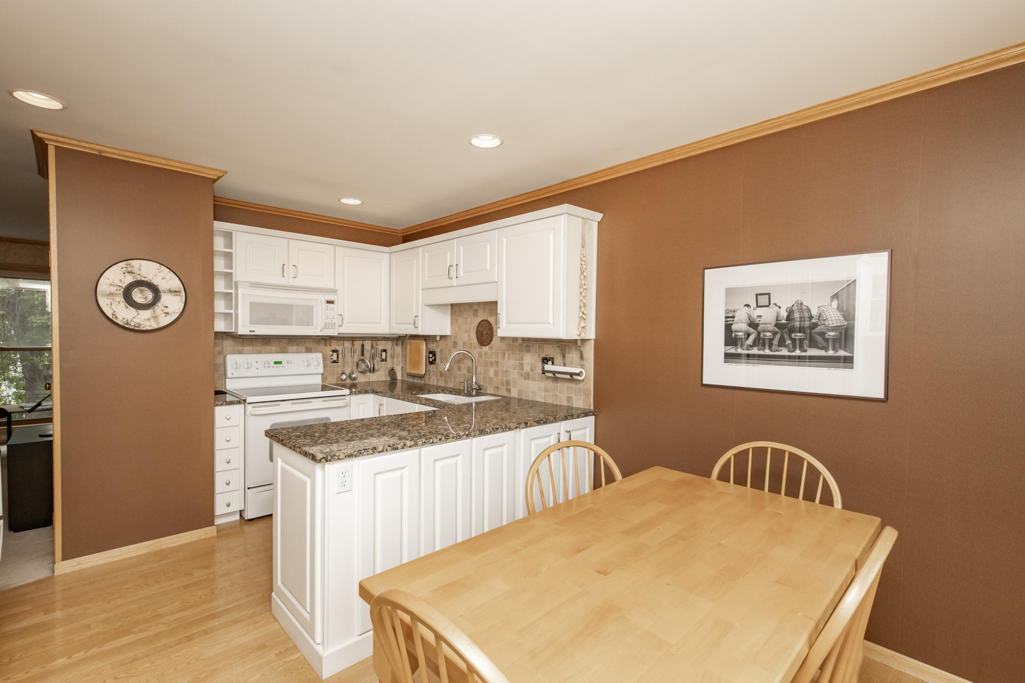 Kitchen/Dining