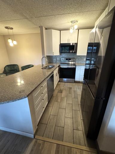 10511 Cedar Lake Road, 503, Hopkins, MN 55305