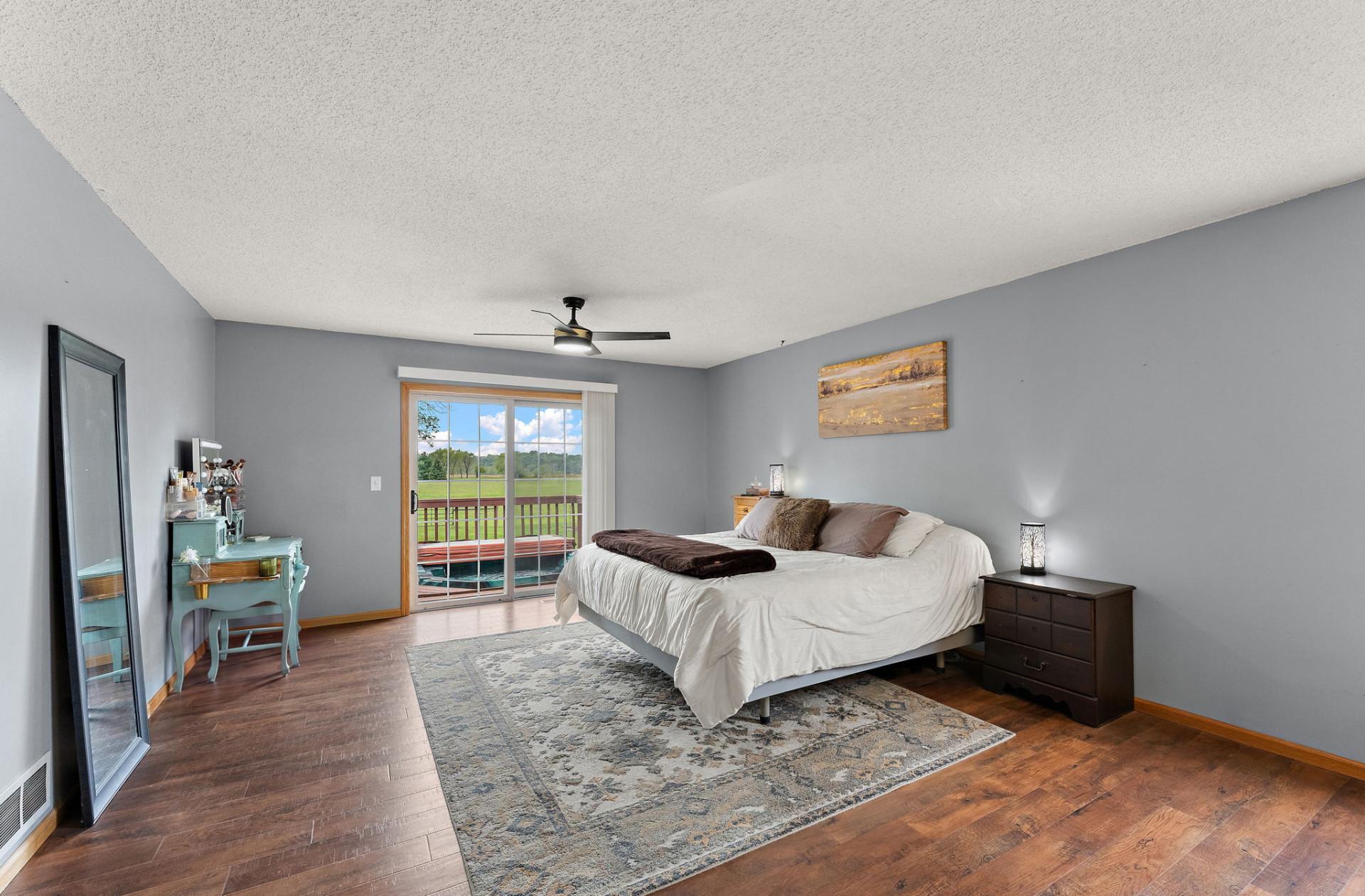 2008100thStreet_69638_11.jpg