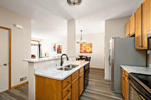 8581 Cortland Road, Eden Prairie, MN 55344