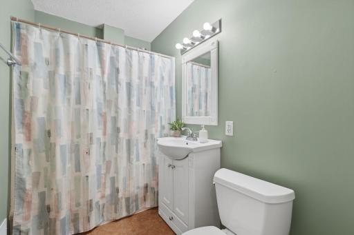909 Selby Avenue, Saint Paul Park, MN 55071