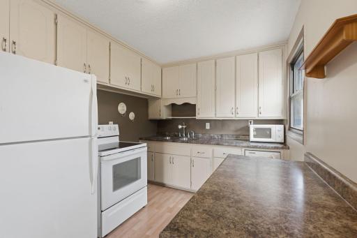 909 Selby Avenue, Saint Paul Park, MN 55071