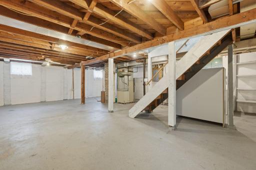 909 Selby Avenue, Saint Paul Park, MN 55071