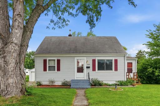909 Selby Avenue, Saint Paul Park, MN 55071
