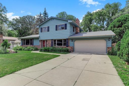7033 Courtly Road, Saint Paul, MN 55125