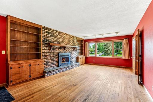 7033 Courtly Road, Saint Paul, MN 55125