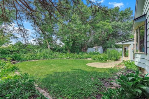 7033 Courtly Road, Saint Paul, MN 55125
