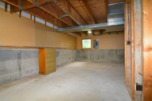 1420 1st Avenue E, International Falls, MN 56649